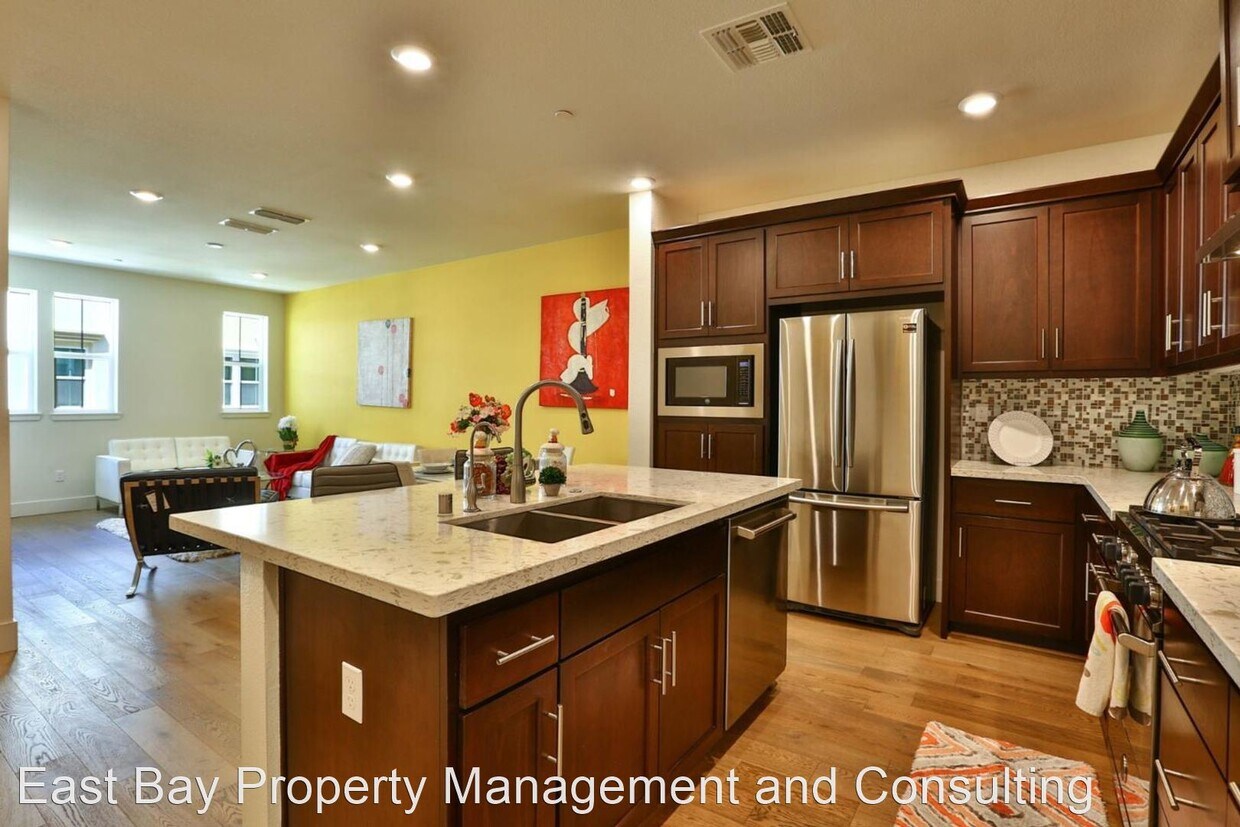 Foto principal - 3 br, 3 bath House - 686 Amalfi Loop