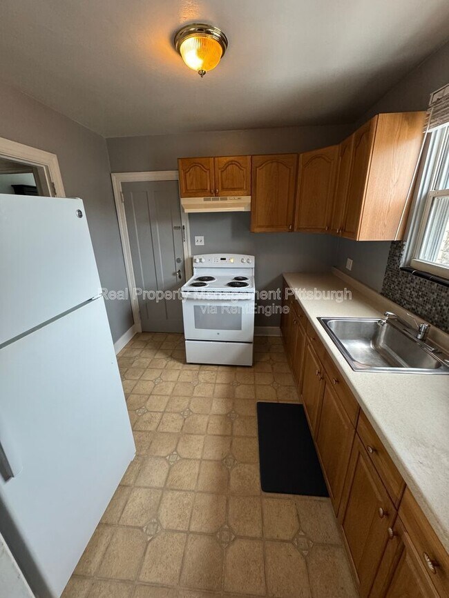 Foto del edificio - 4 Amherst Ave