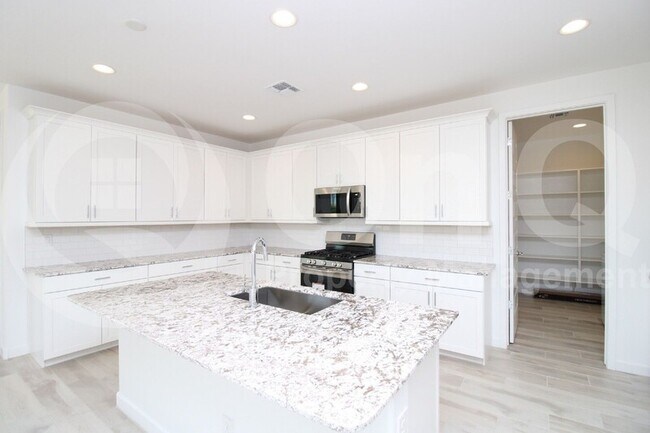 Building Photo - 24938 N 171st Ln
