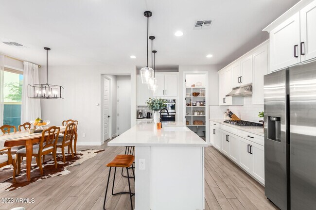 Foto del edificio - 2029 W Kinfield Trail