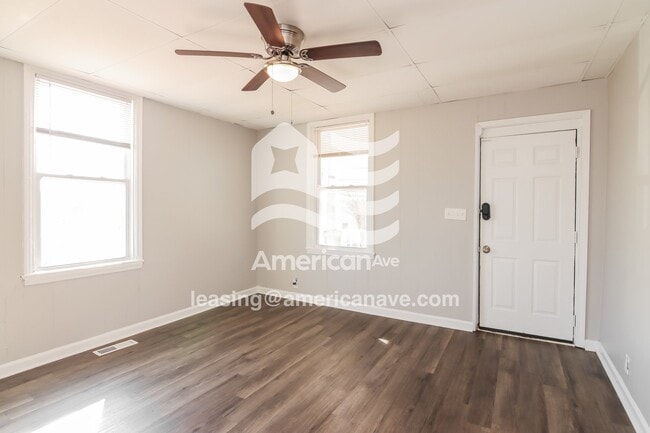 Foto del edificio - 605 S Lee St