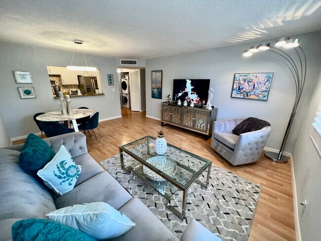 Foto del edificio - 1421 S Ocean Blvd