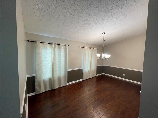 Building Photo - 303 River Run Terrace