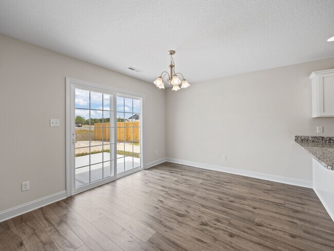 Foto del edificio - 432 Montgomery Dr