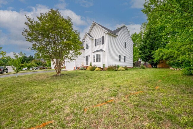 Foto del edificio - Beautiful 5 Bedroom 3.5 Bath Home in Glen ...