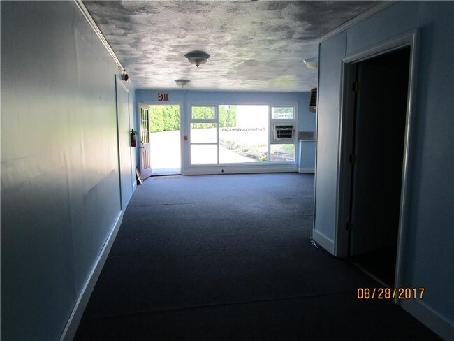 Building Photo - 203 Gooding Ave