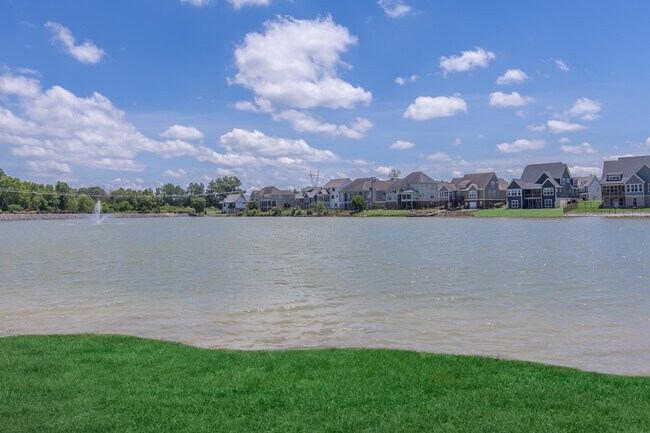 Foto del edificio - Lakeshore Apartments