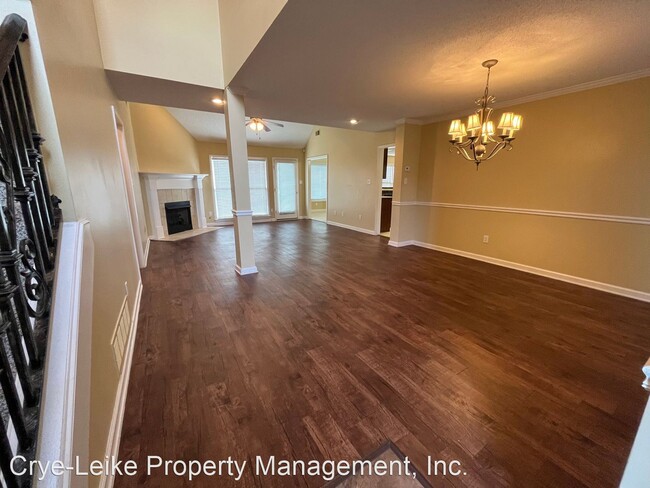 Building Photo - 4 br, 2.5 bath House - 5055 Bristol Woods St