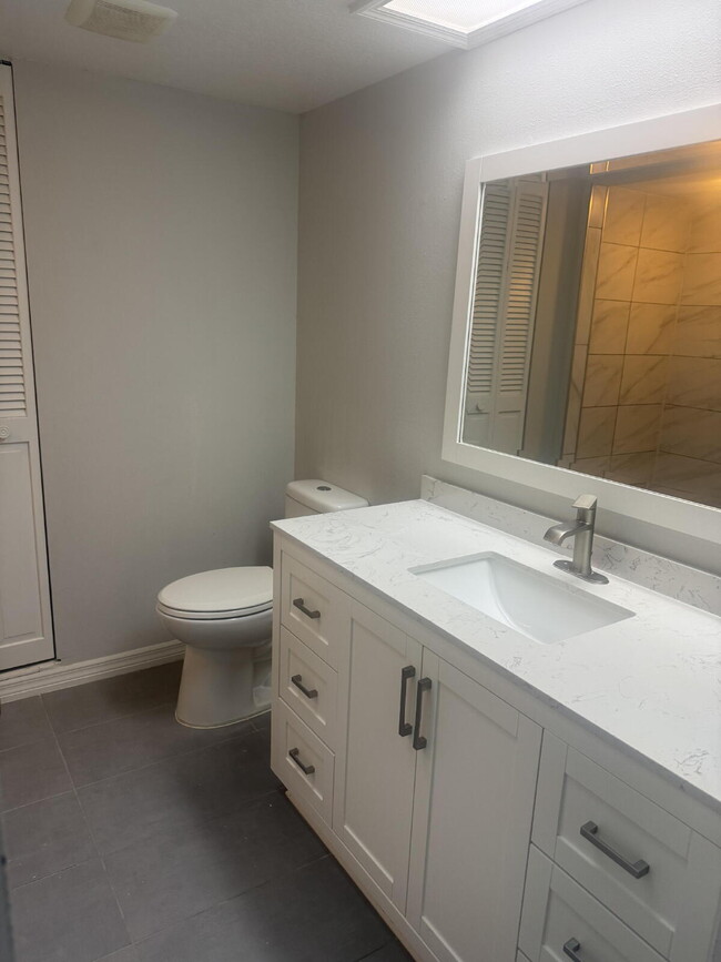 Foto del edificio - Beautiful Country Home on 1.76 Acres — No HOA, No Deed Restrictions!