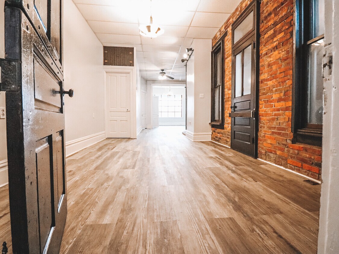 Foto principal - 1305 S Cameron St