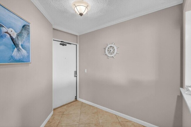 Foto del edificio - 9650 S Ocean Dr