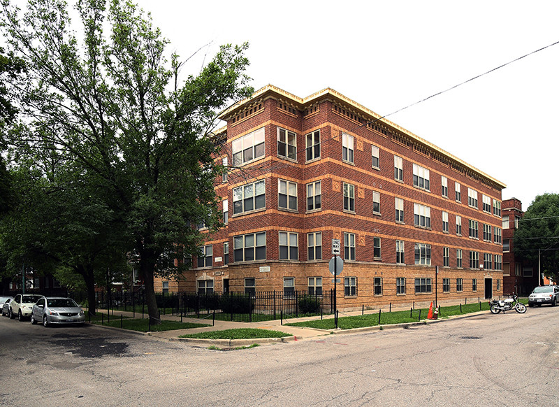 Primary Photo - 4654-56 N. Monticello Ave.