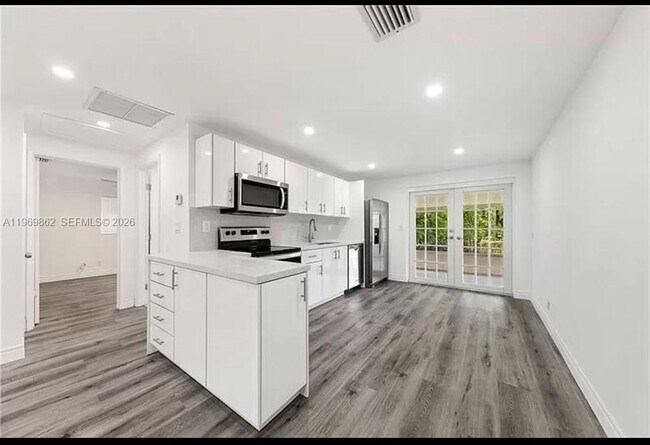 Foto del edificio - 4020 SW 50th St