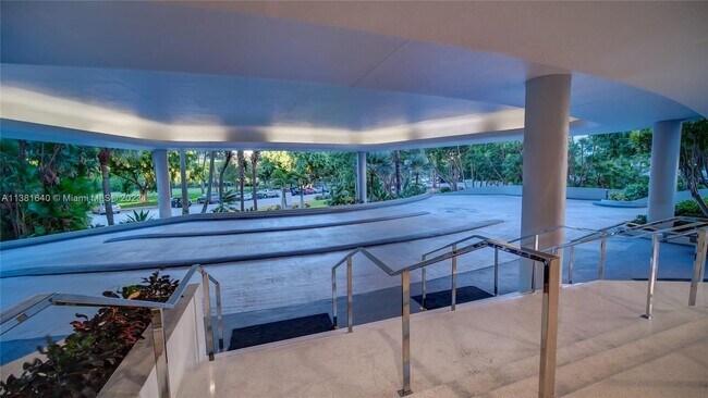 Foto del edificio - 9 Island Ave