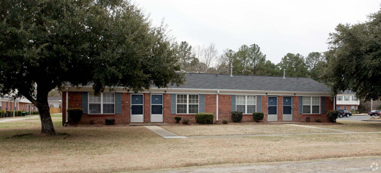 Primary Photo - Trinity Apartments