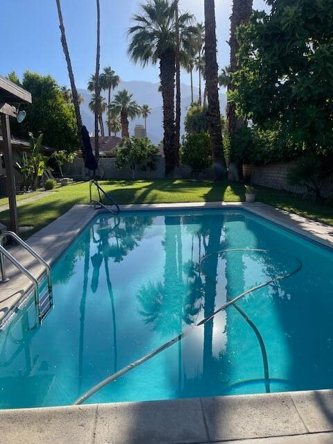 Primary Photo - 2900 E Avery Dr
