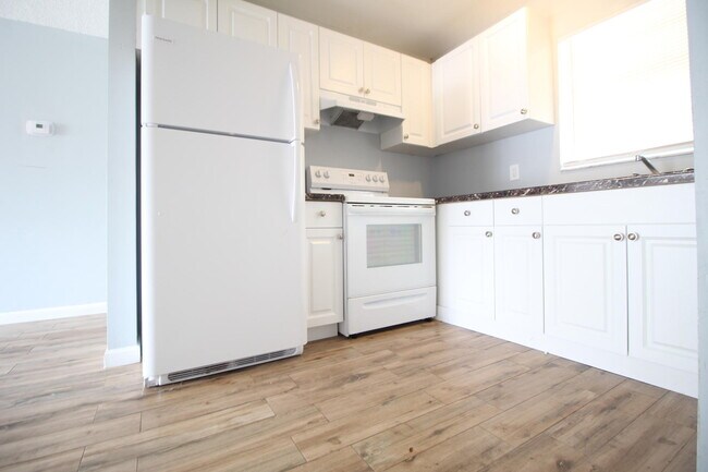 Building Photo - 4723 Davis Rd