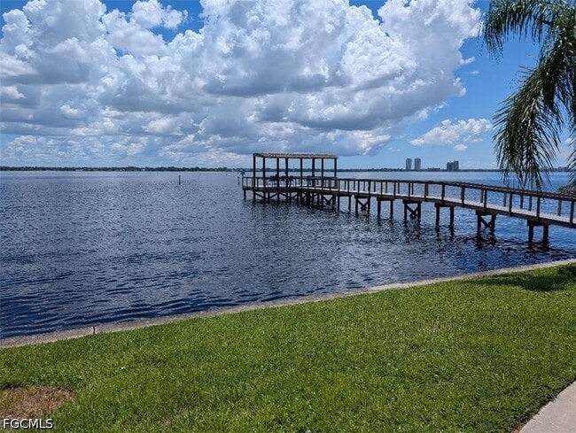 Building Photo - 15493 Admiralty Cir