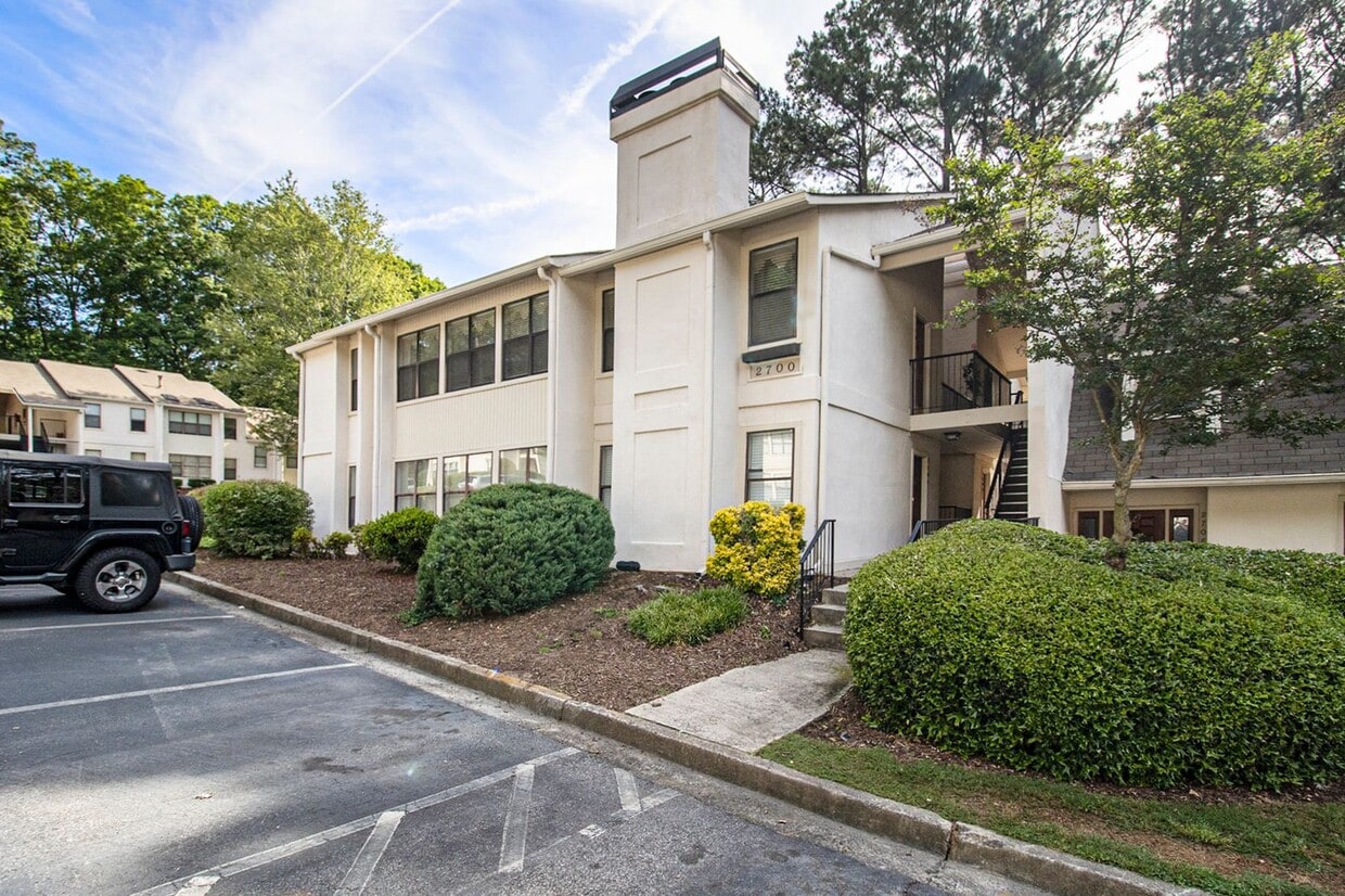 Primary Photo - 2704 Huntingdon Chase