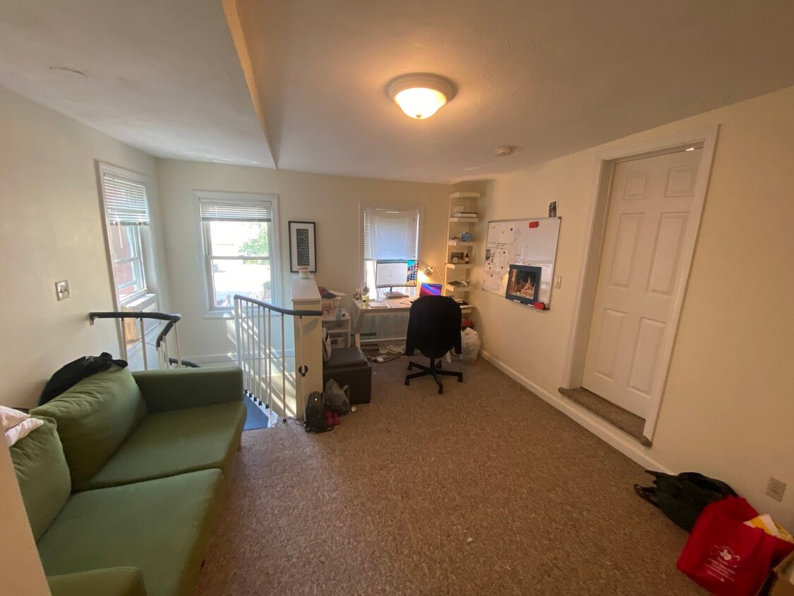Primary Photo - 259 Beacon St