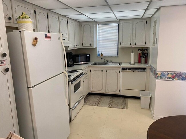 Foto del edificio - 2420 Deer Creek Country Club Blvd