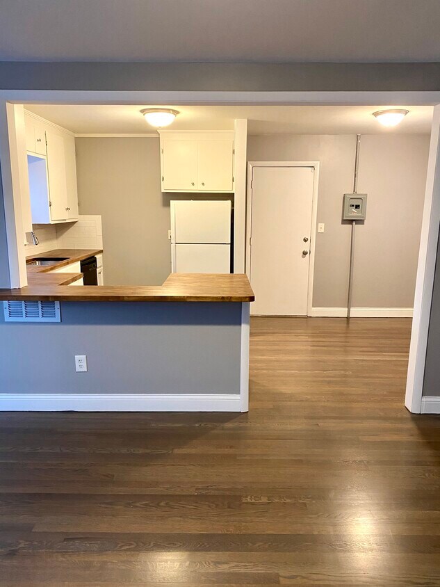 6003 Norledge Ave, Kansas City, MO 64123 Townhouse for Rent in Kansas