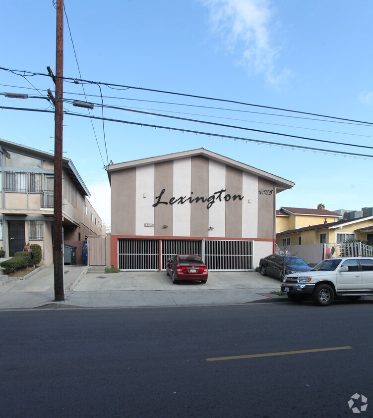 Building Photo - 4585 W Lexington Ave