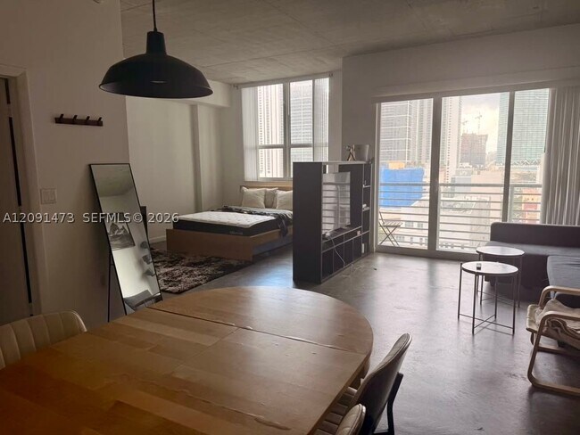 Foto del edificio - 133 NE 2nd St