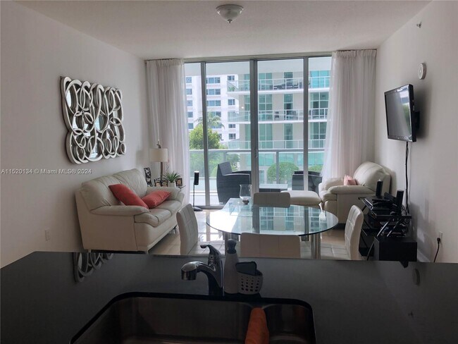 Foto del edificio - 1111 SW 1st Ave