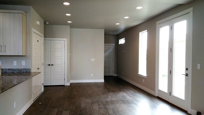 Building Photo - Beautiful Home in Fort Collins