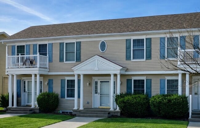 Building Photo - 2416 Eaton Ave