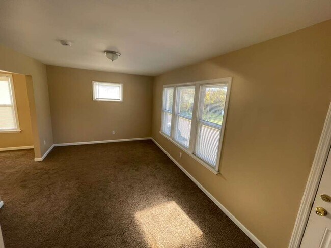 Foto del edificio - 5588 Montclair St