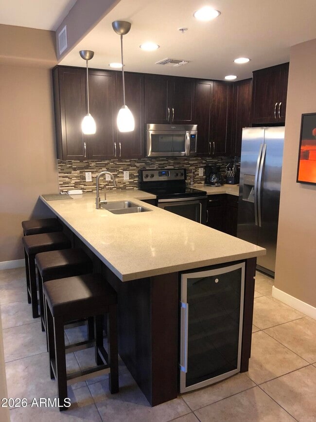 Building Photo - 5450 E Deer Valley Dr