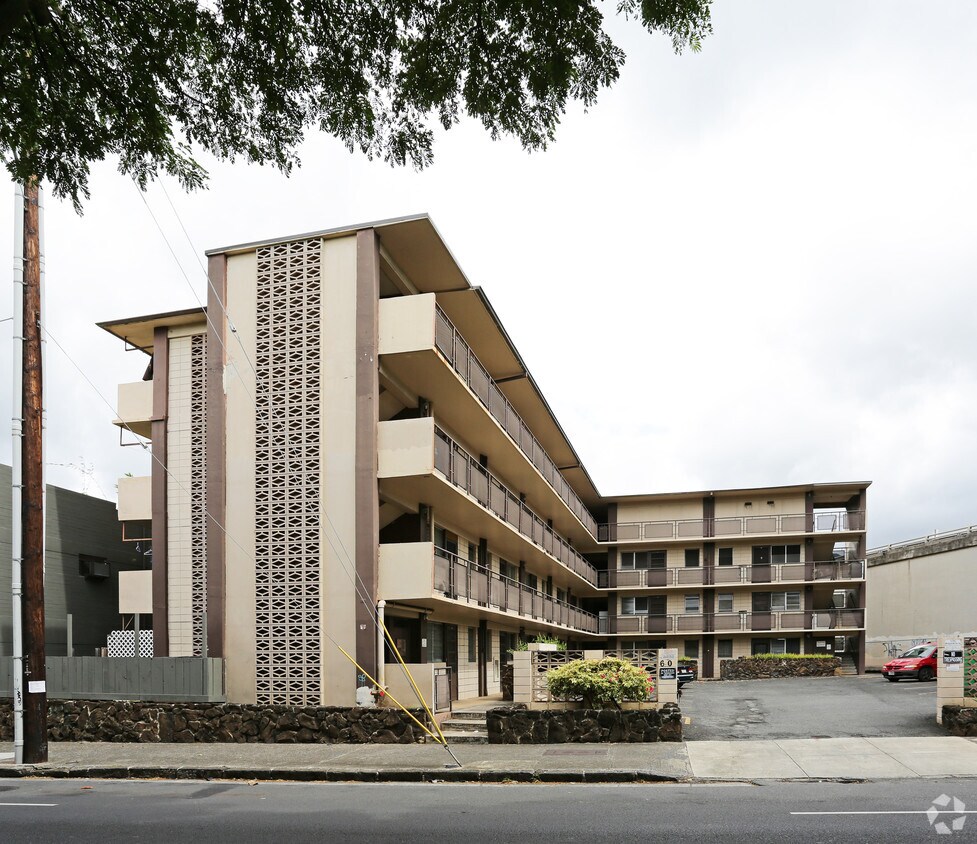 Building Photo - 60 S School St