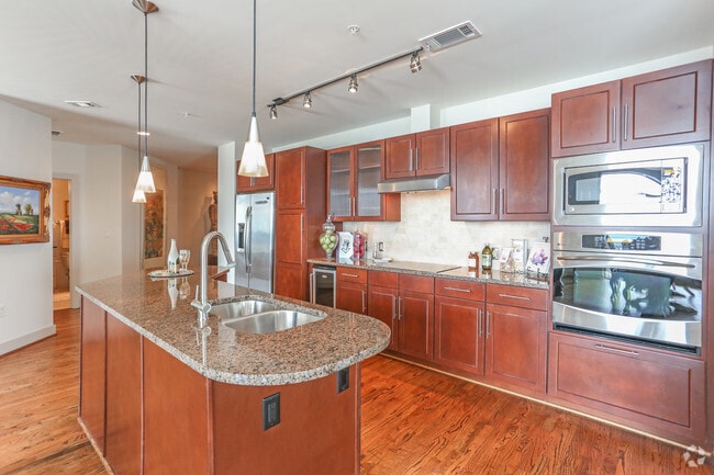 Photo - Downtown Luxury Lifestyle Apartment