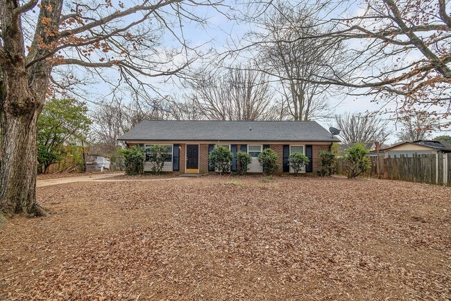 Building Photo - Beautifully renovated 3-bedroom ranch-style home!