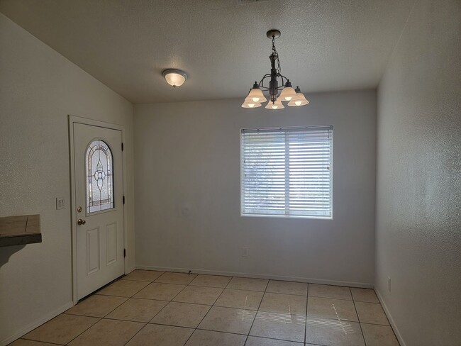 Foto del edificio - 3 Bedroom Home in Bullhead City