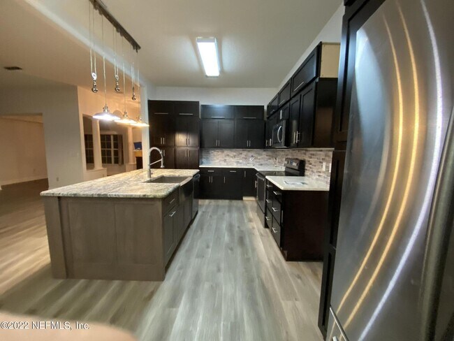 Foto del edificio - 9941 Margate Hills Rd