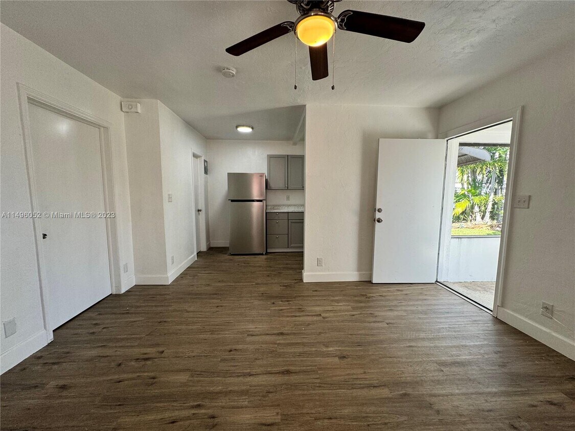 1734 Fletcher St Unit 2, Hollywood, FL 33020 Room for Rent in