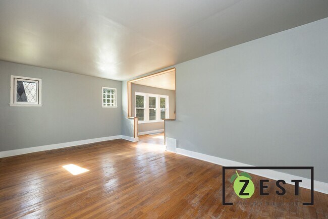 Foto del edificio - 5235 Haverhill St