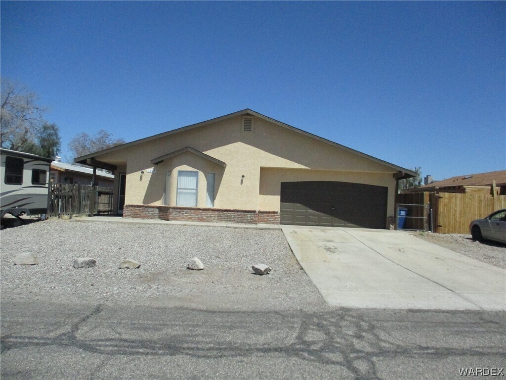 1697 E La Entrada Pl, Fort Mohave, AZ 86426 House Rental in Fort