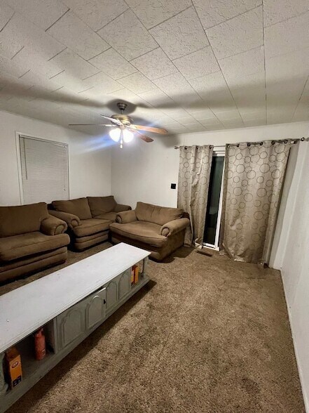 Foto del edificio - 500 Bailey Ave