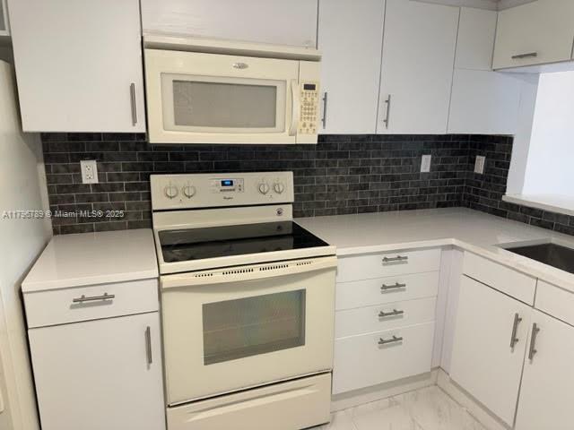 Foto del edificio - 8933 SW 123rd Ct