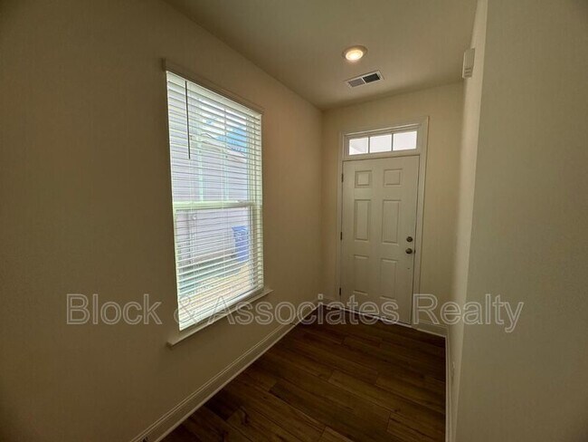 Foto del edificio - 37 Bluebell St