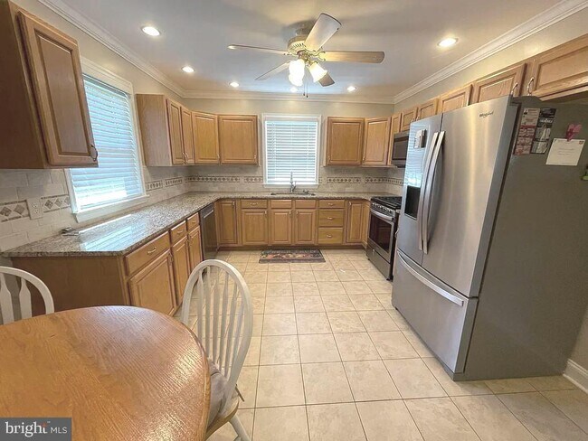 Foto del edificio - 2249 W Walnut St