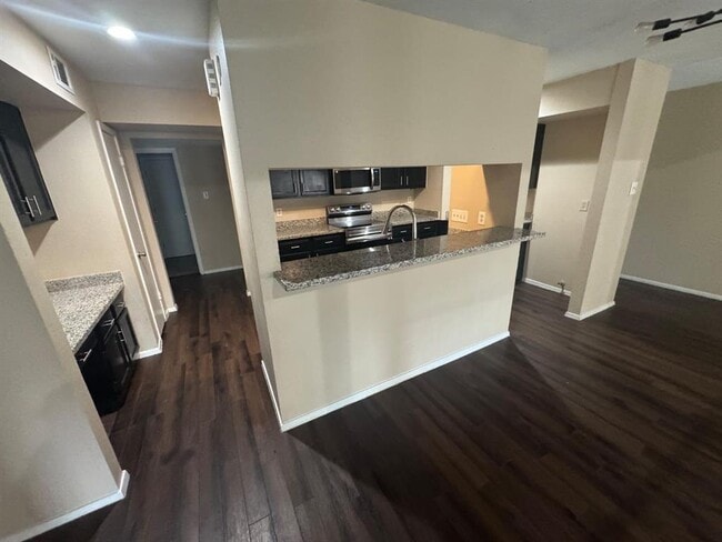 Building Photo - 19226 Plantain Dr
