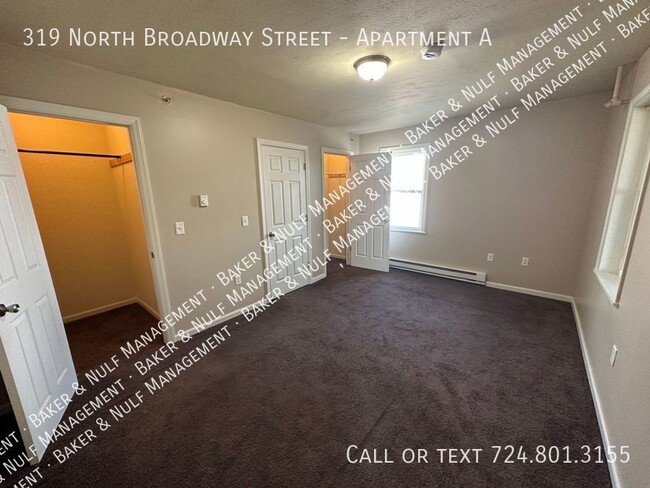 Foto del edificio - 319 North Broadway St - A
