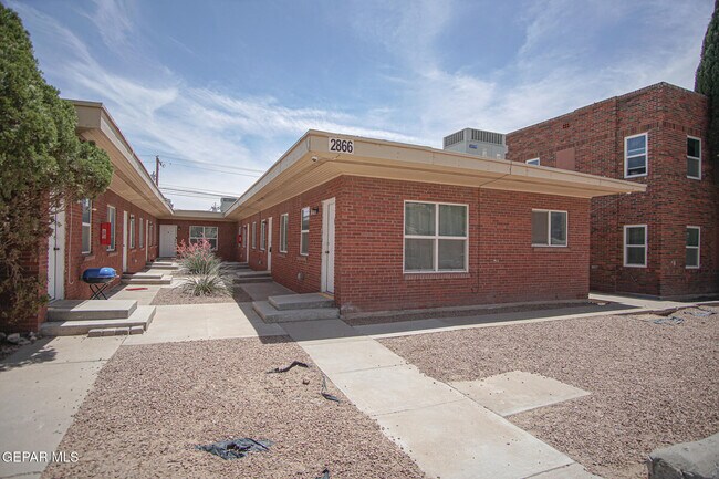 Foto del edificio - 2866 Grant Ave