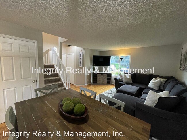 Foto del edificio - 2 br, 2.5 bath House - 834 Summer Dr