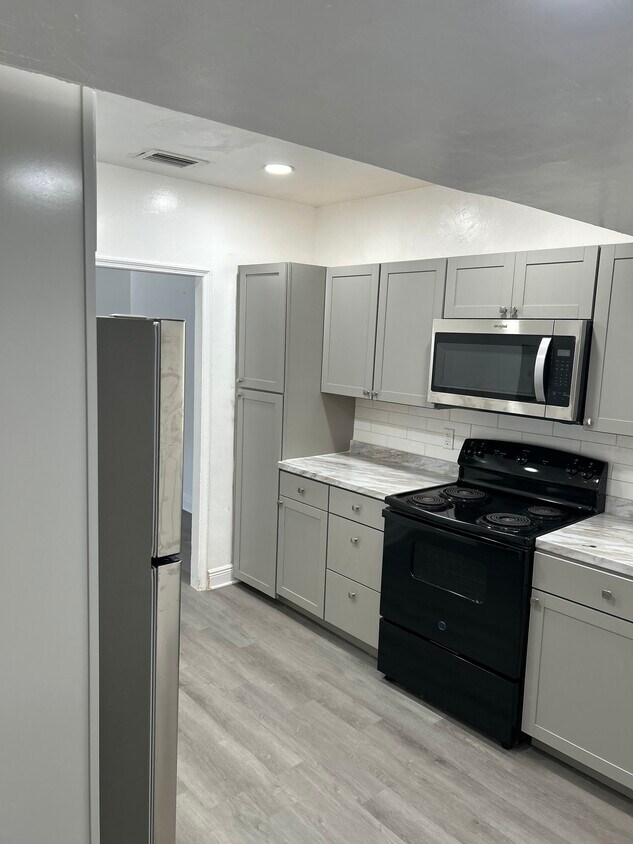 Foto principal - 110 NW 69th St